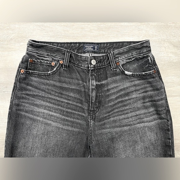 Abercrombie & Fitch Distressed Annie Girlfriend Women’s Jeans sz 29 - Picture 3 of 4